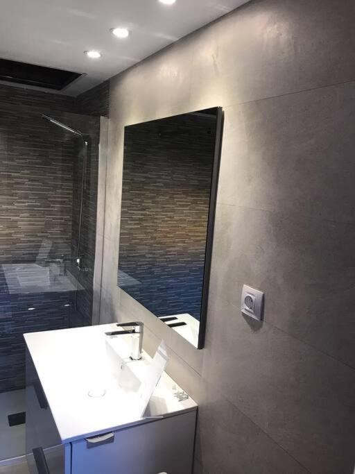 Modern Apartment Κοραλέχο Εξωτερικό φωτογραφία